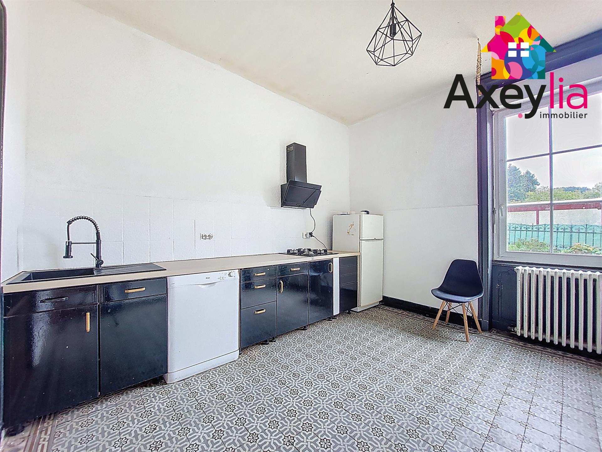 Maison à vendre, 164m², Charlieu