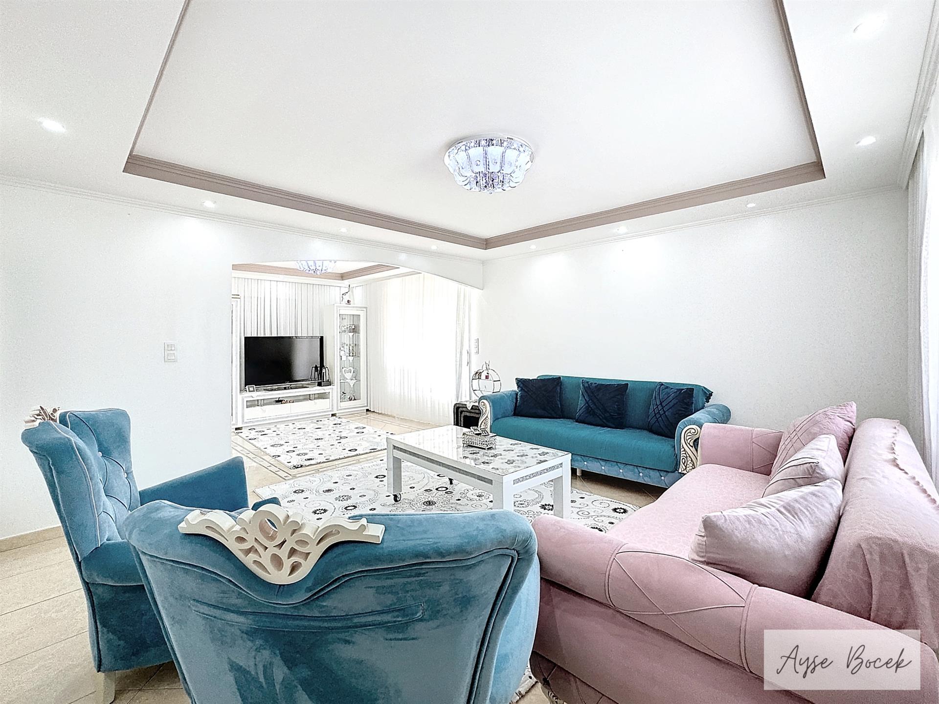 Maison à vendre, 195m², Roussillon