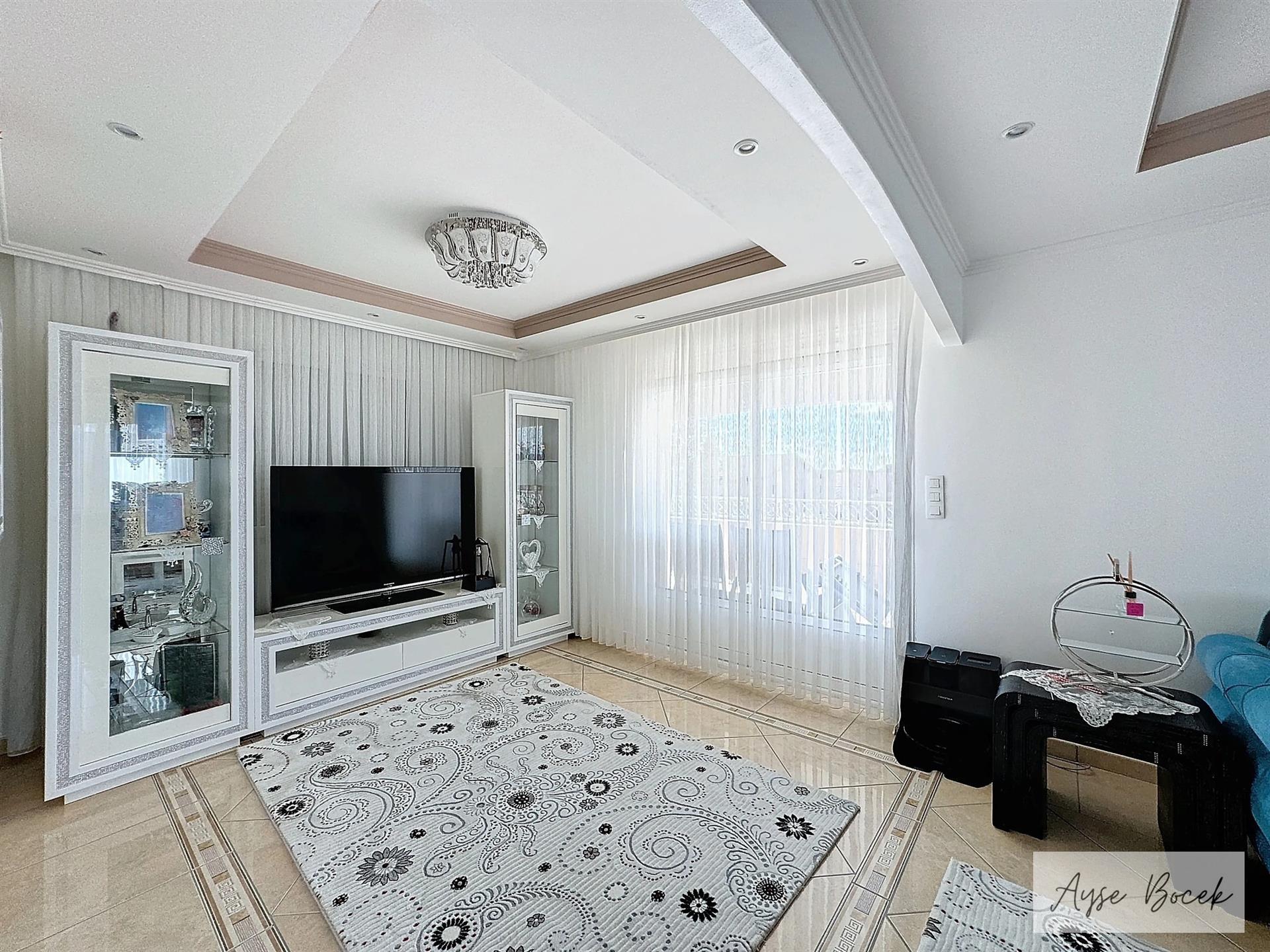 Maison à vendre, 195m², Roussillon