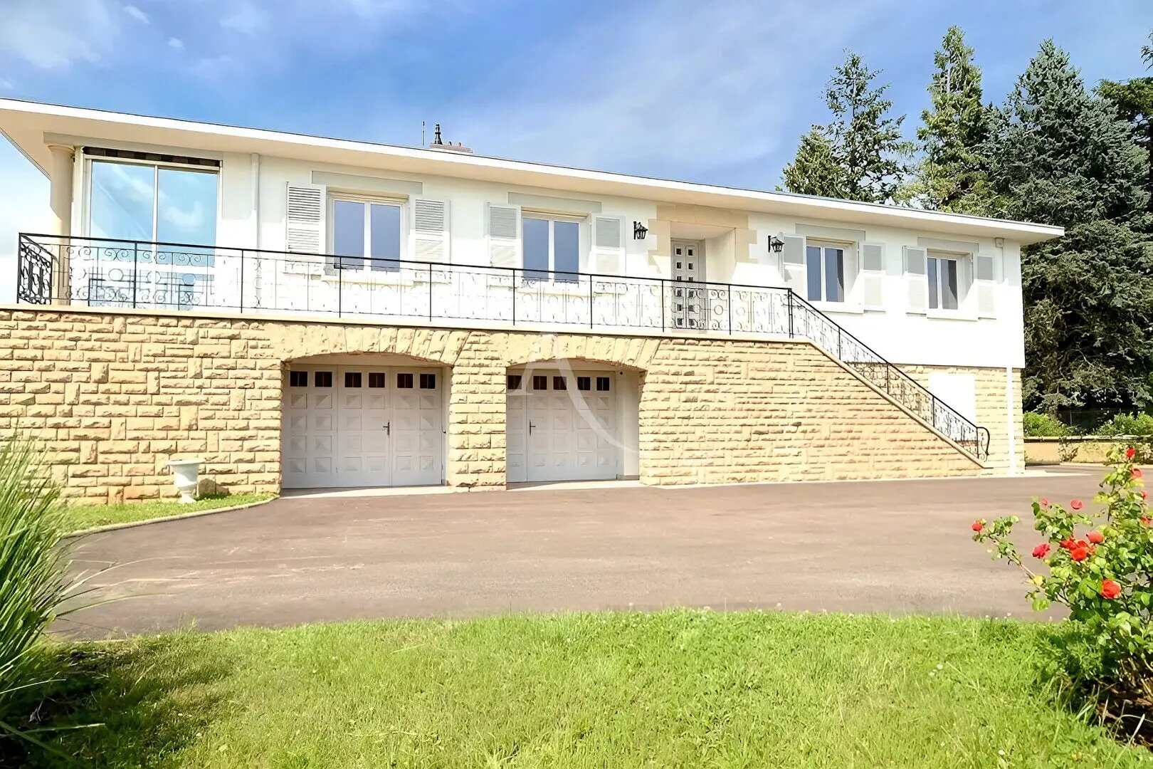 Maison à vendre, 250m², Charnay-lès-Mâcon