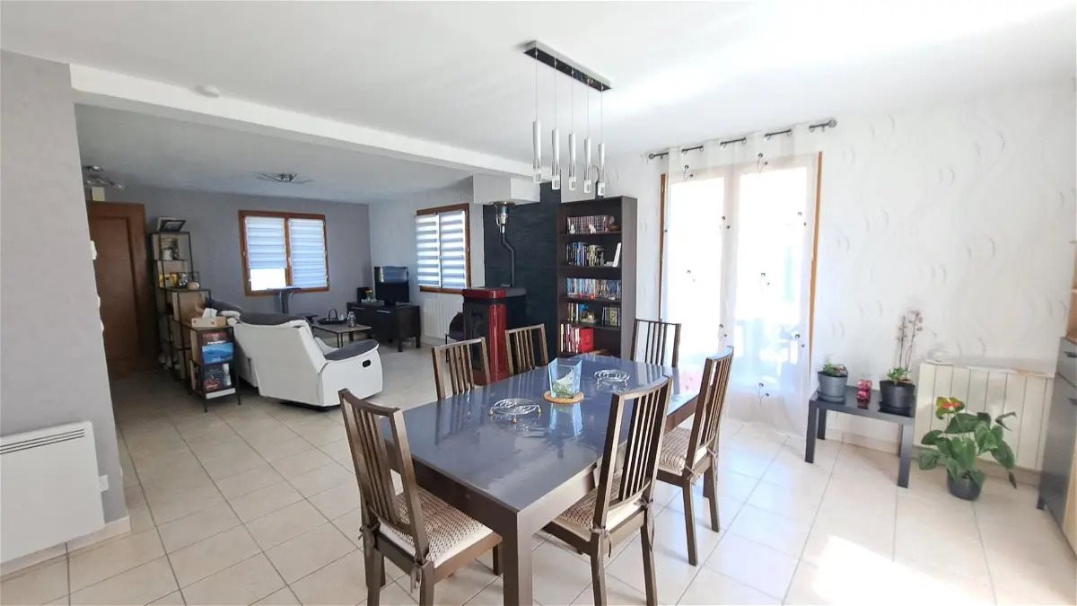 Maison à vendre, 115m², Yenne