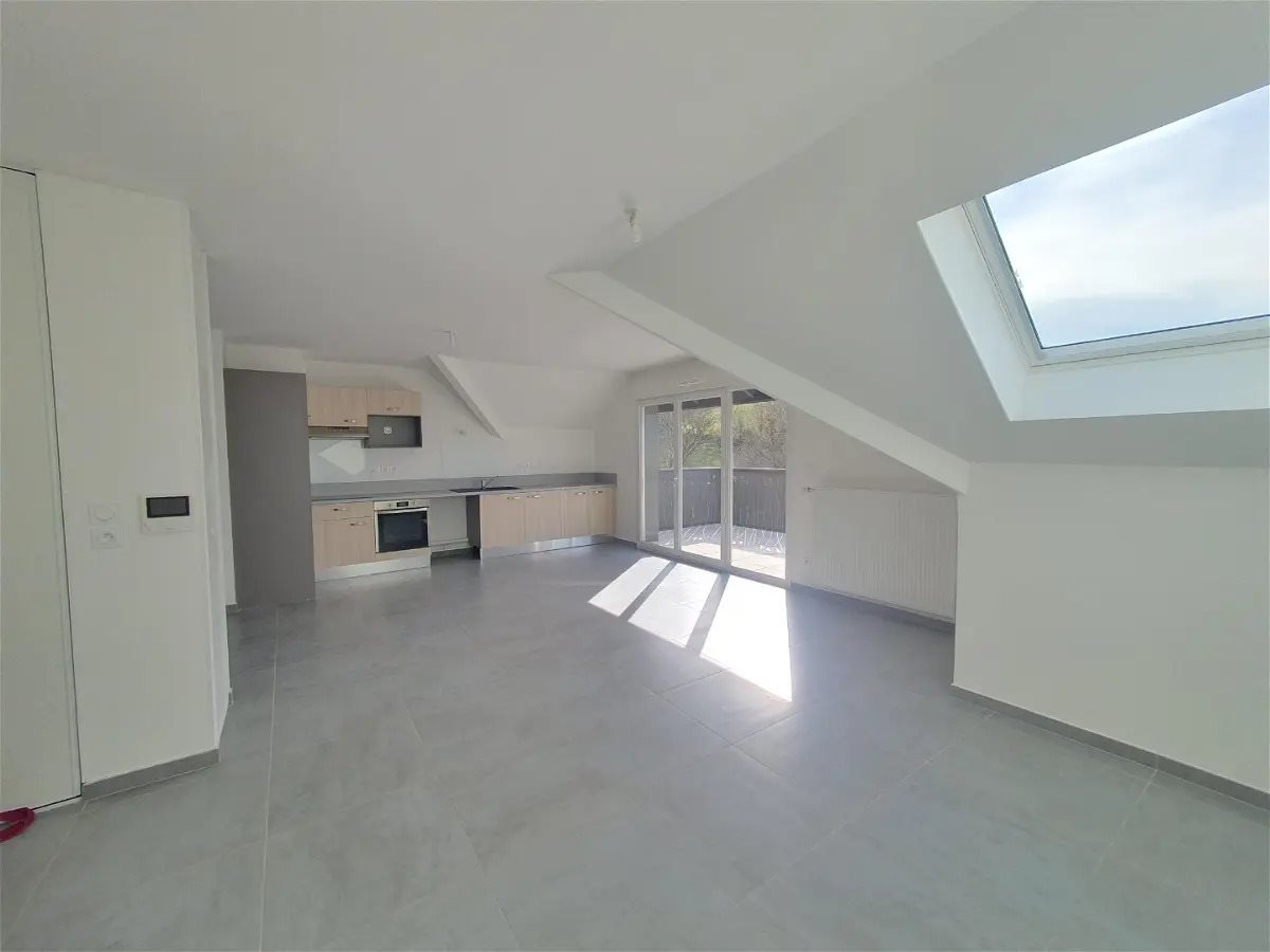 Appartement à louer, 73m², Jacob-Bellecombette