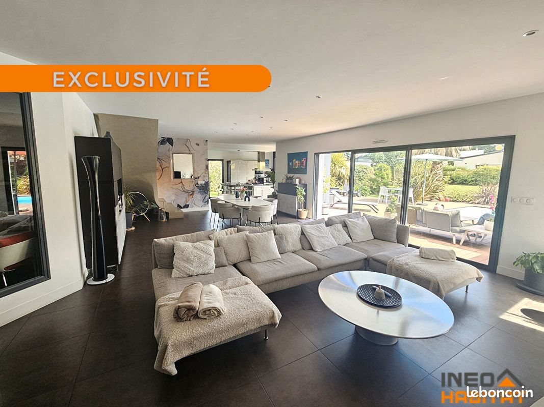 Maison à vendre, 226m², La Mézière