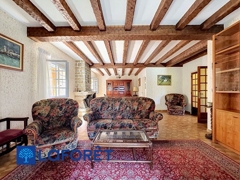 Maison à vendre, 138m², Saint-Caradec-Trégomel