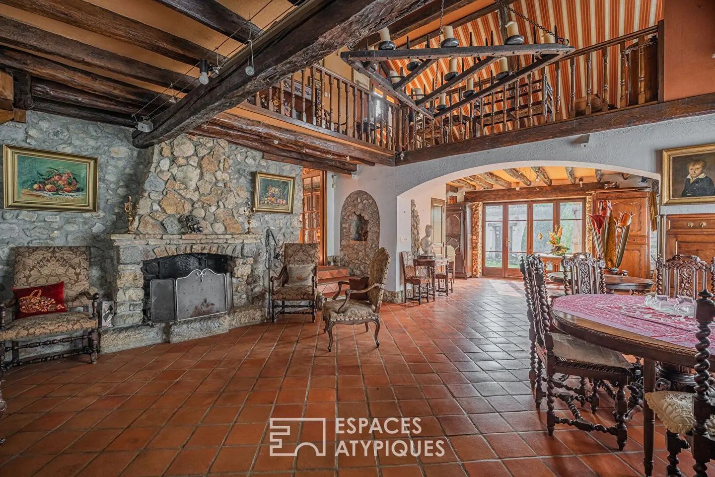Maison à vendre, 325m², Saint-Aupre