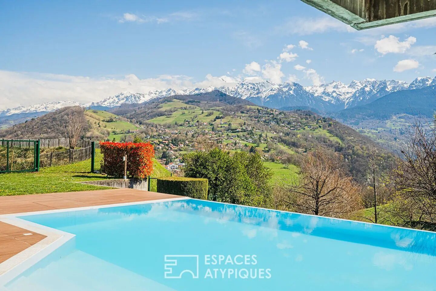 Maison à vendre, 250m², Gières