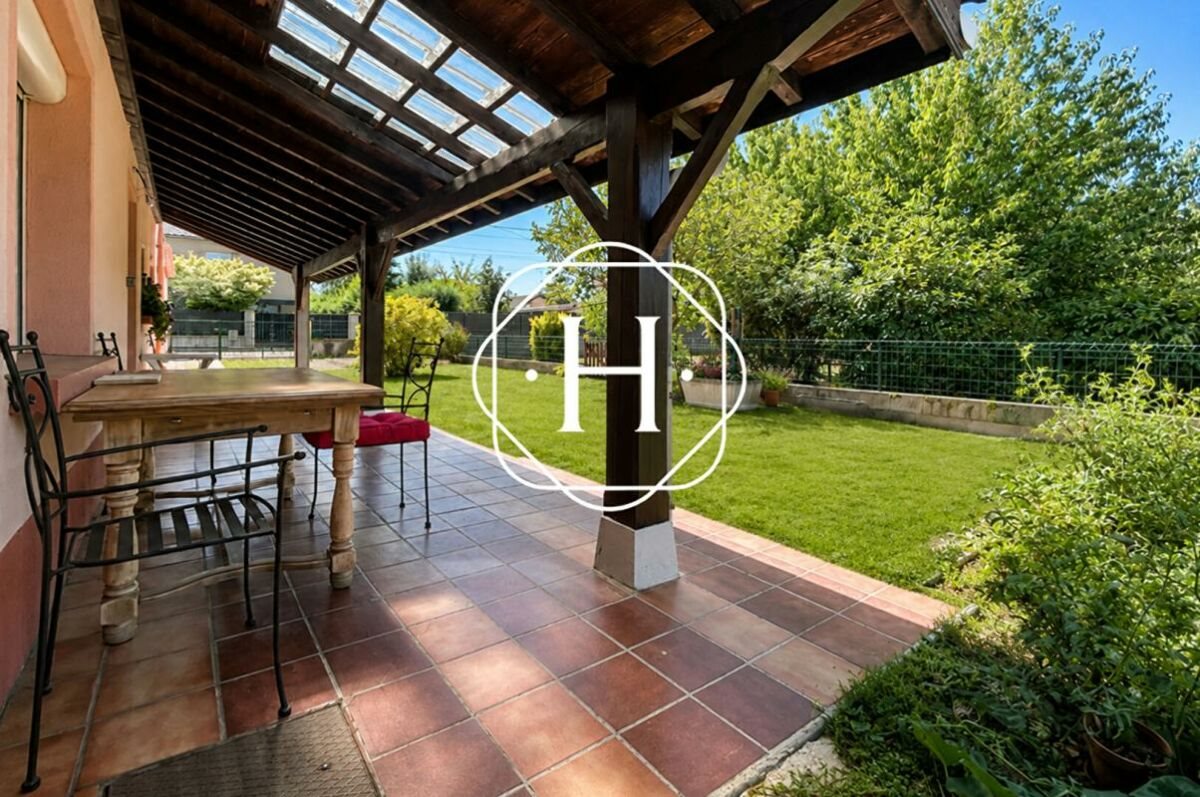 Maison à vendre, 121m², Bourg-en-Bresse
