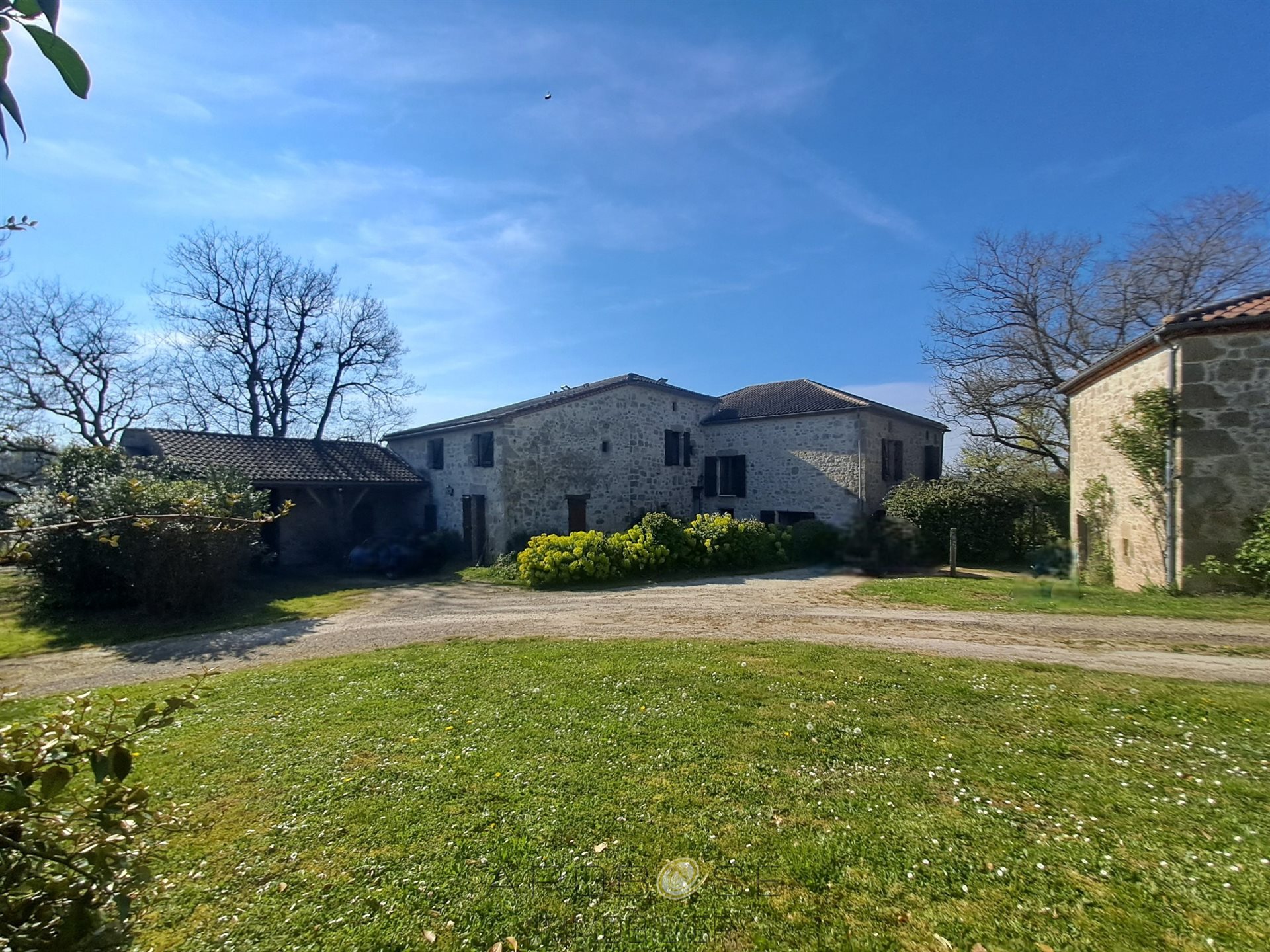 Maison à vendre, 380m², Clermont-Dessous