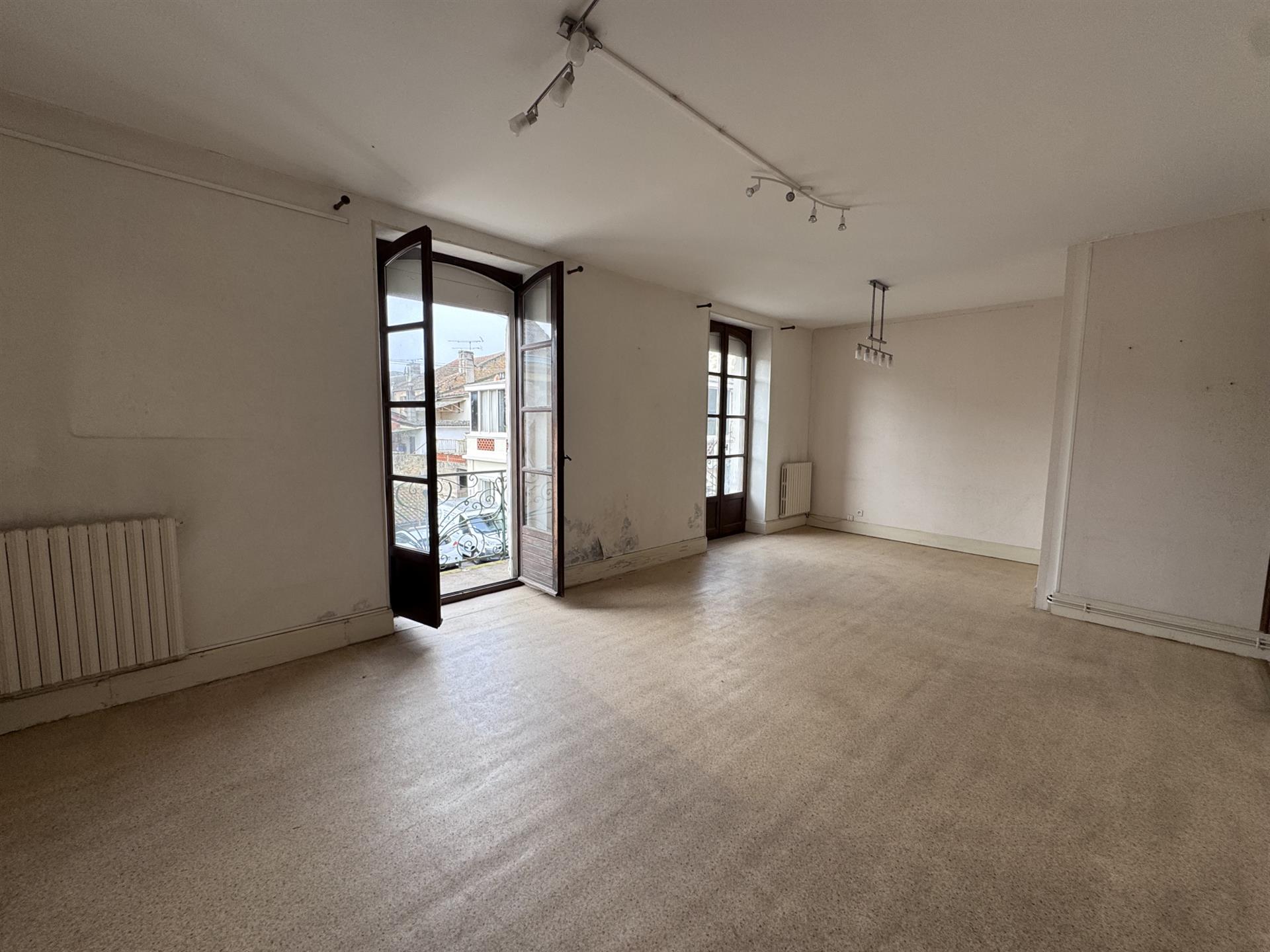 Maison à vendre, 110m², Fumel