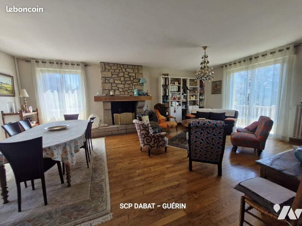 Maison à vendre, 193m², Saint-Hilaire-du-Harcouët