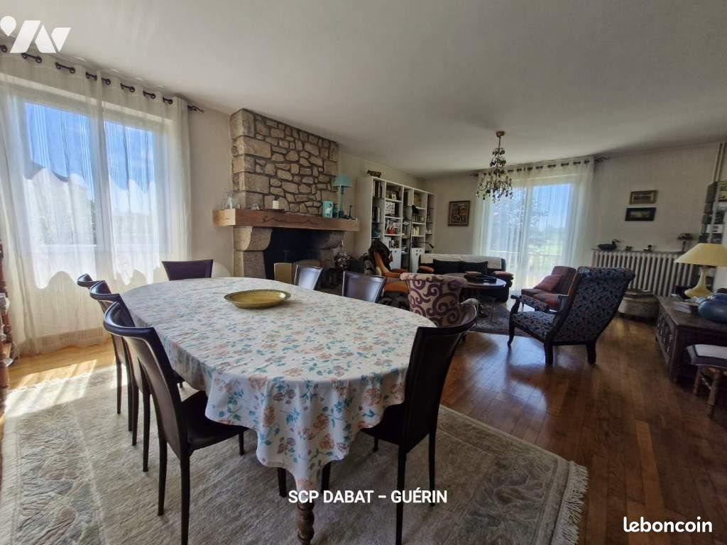 Maison à vendre, 193m², Saint-Hilaire-du-Harcouët