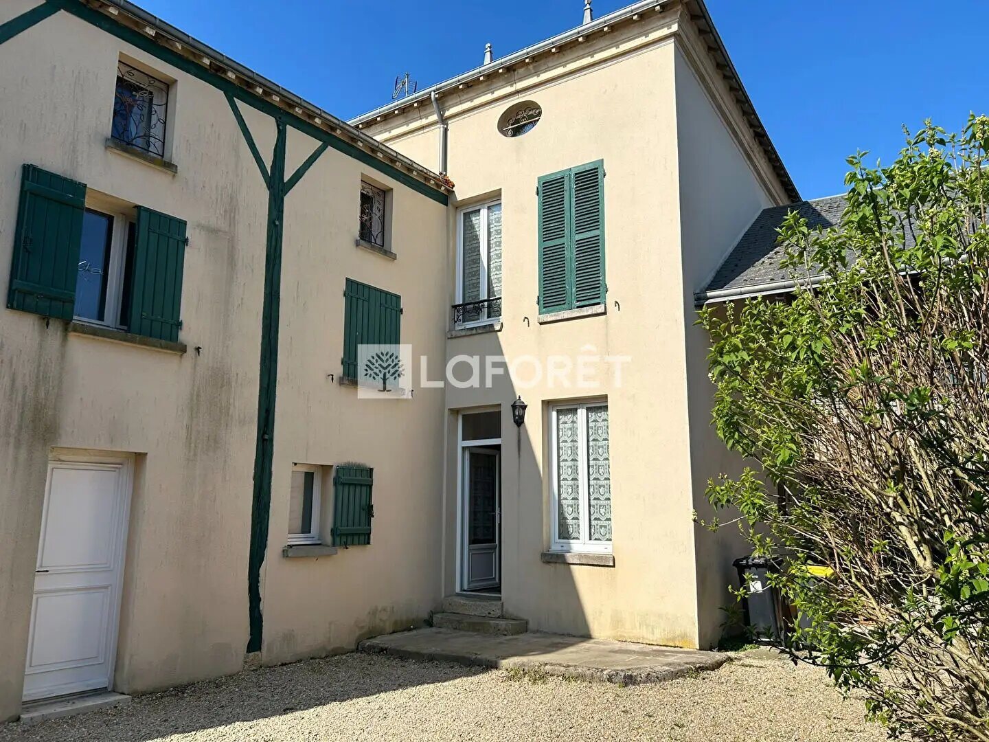 Maison à vendre, 255m², Yèvre-la-Ville