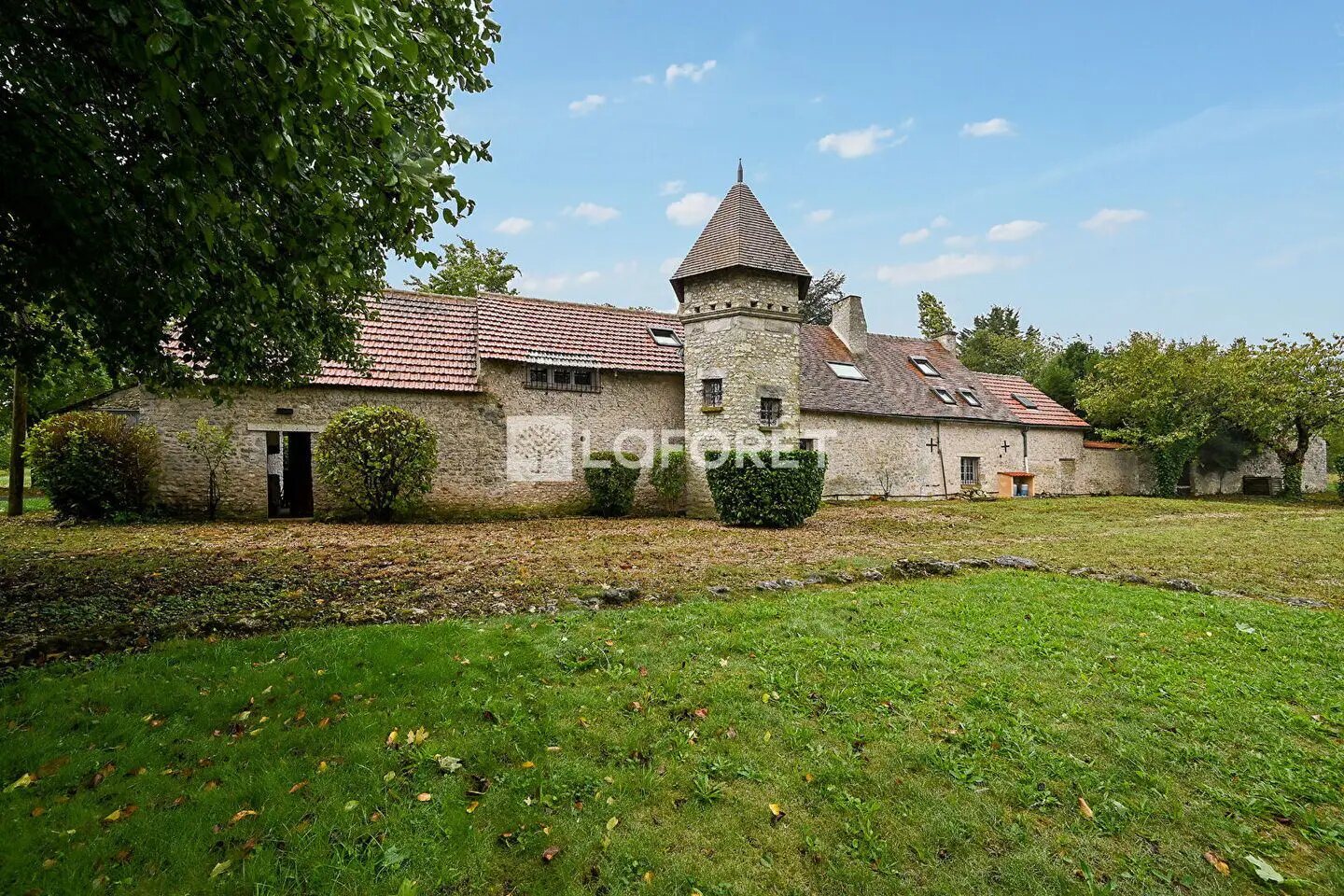 Maison à vendre, 205m², Yèvre-la-Ville