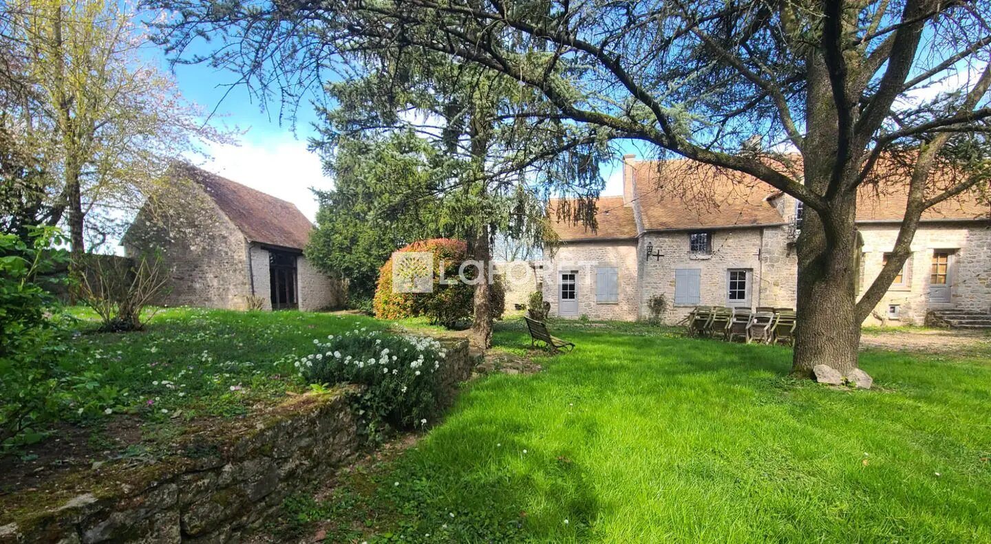 Maison à vendre, 205m², Yèvre-la-Ville