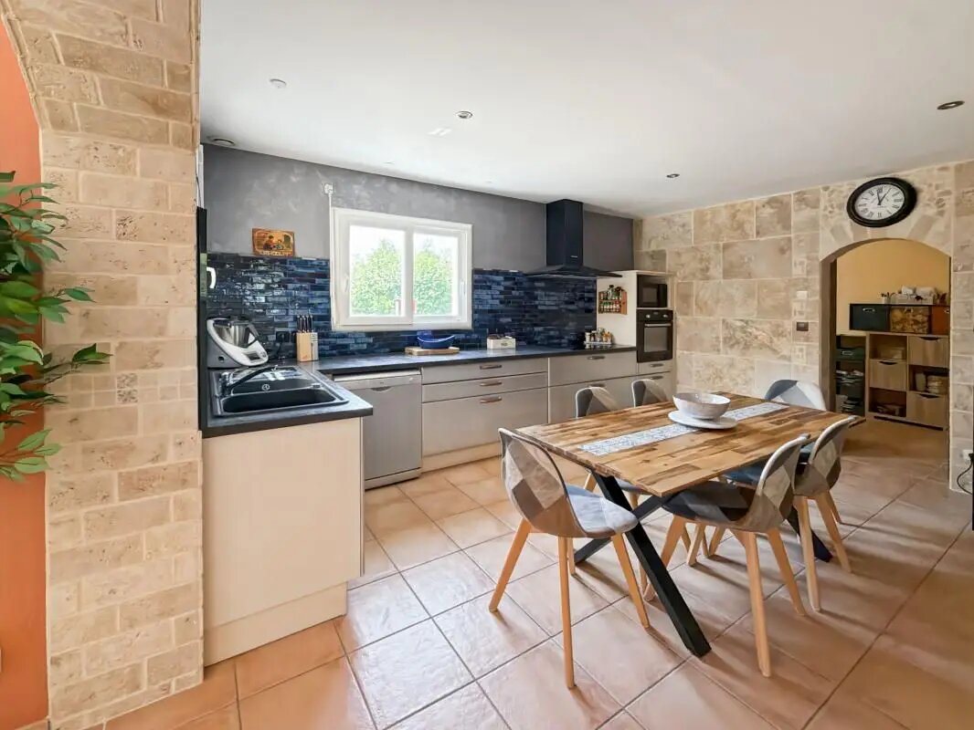 Maison à vendre, 186m², Foëcy