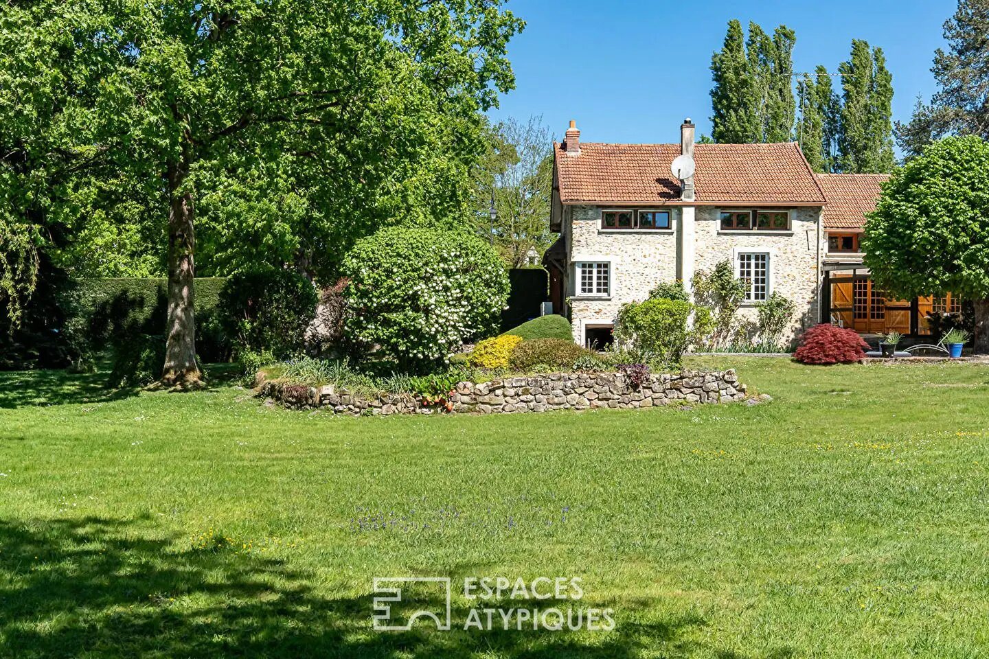 Maison à vendre, 243m², Poigny-la-Forêt