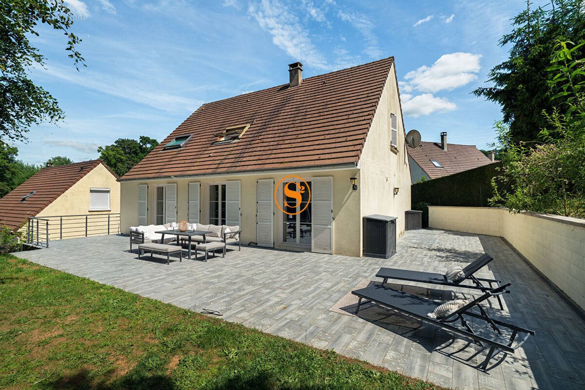 Maison à vendre, 150m², Verneuil-en-Halatte