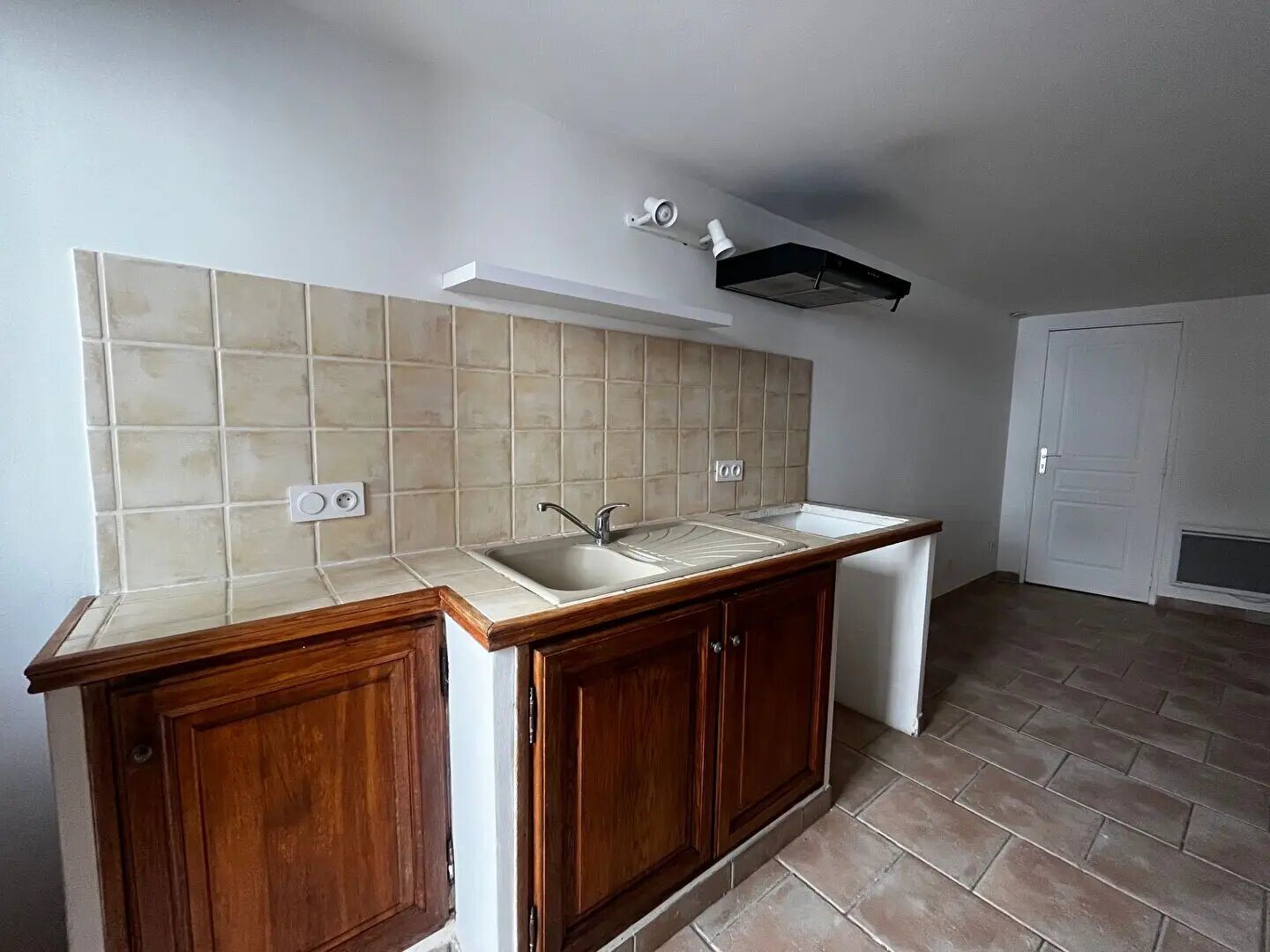 Appartement à louer, 33m², Saint-Maximin-la-Sainte-Baume
