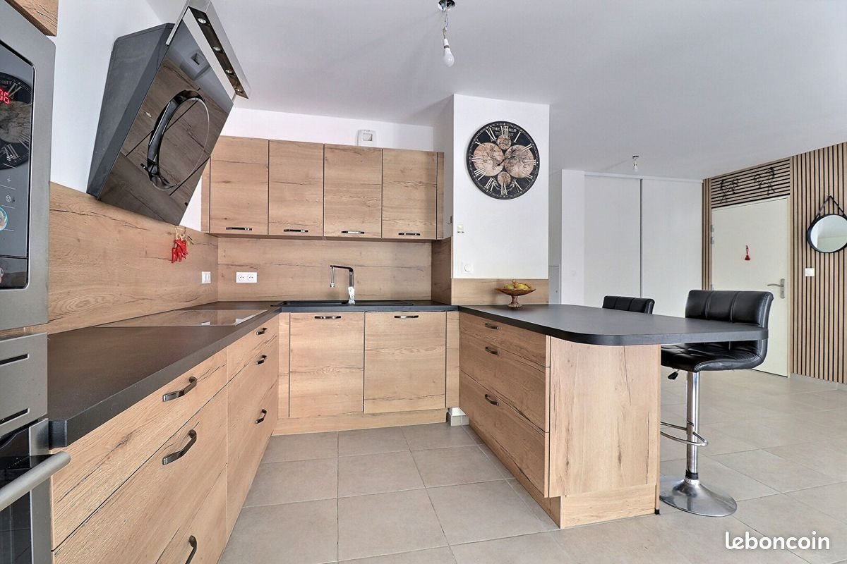 Appartement à vendre, 61m², Rougiers