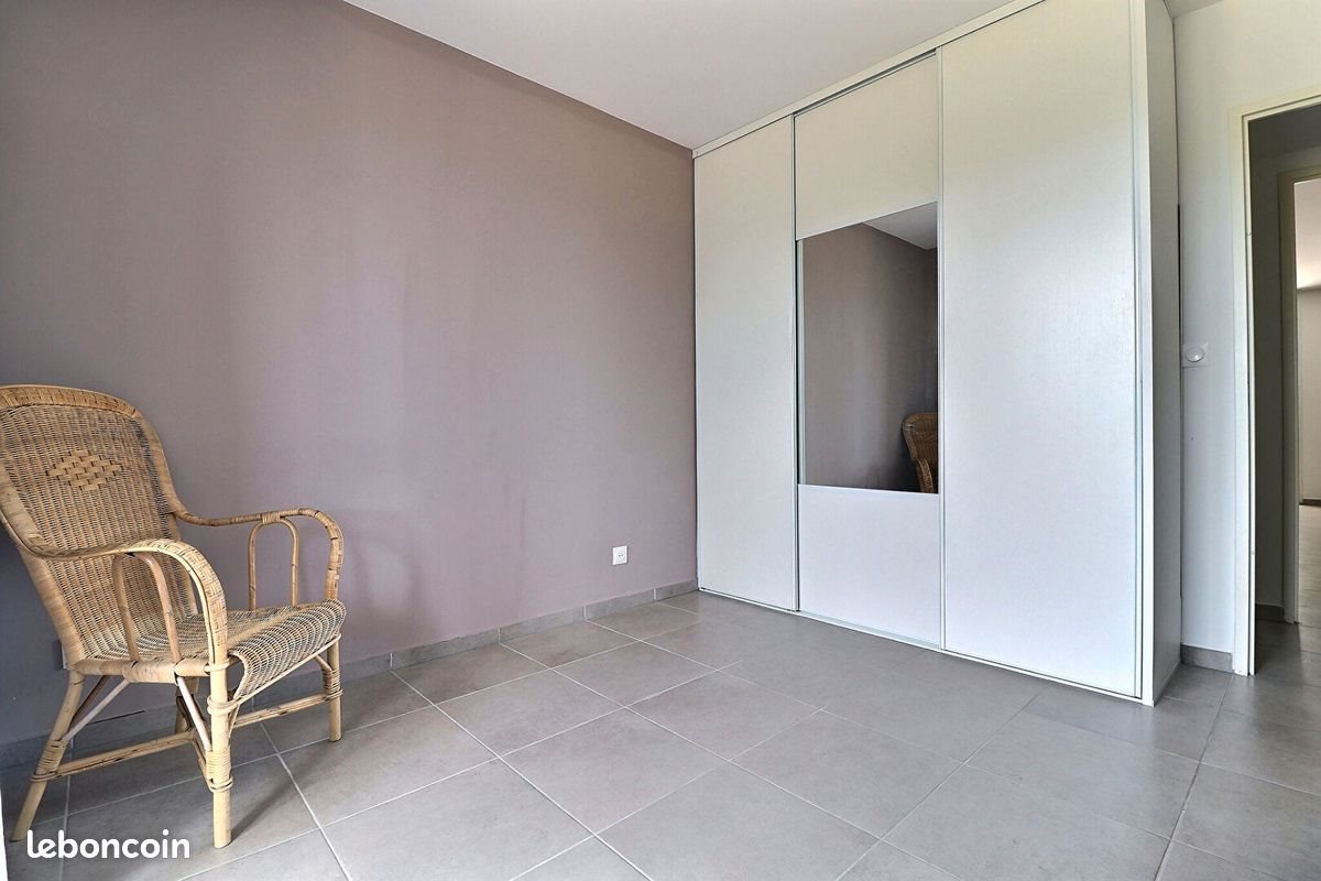 Appartement à vendre, 61m², Rougiers