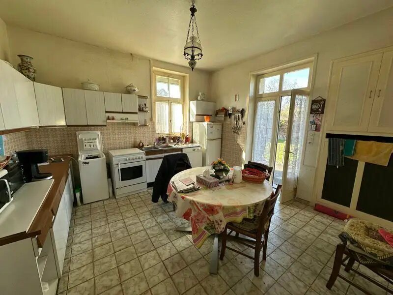 Maison à vendre, 146m², Saint-Genou