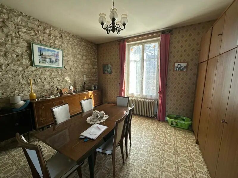 Maison à vendre, 146m², Saint-Genou