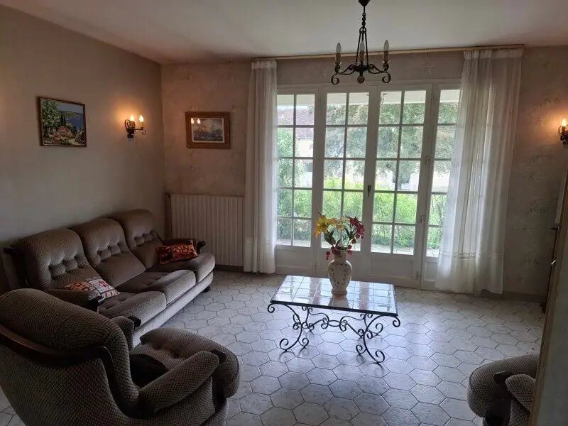Maison à vendre, 88m², Saint-Genou