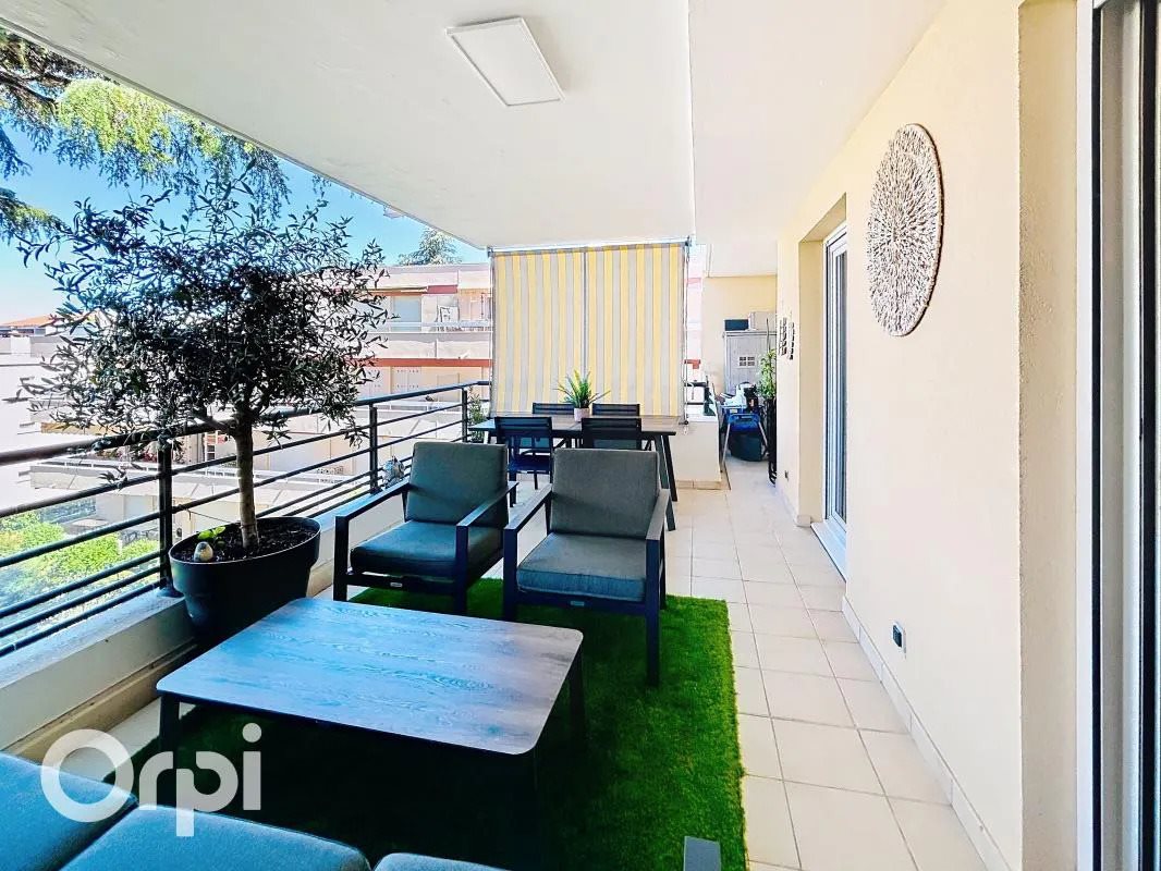 Appartement à vendre, 74m², Saint-Raphaël