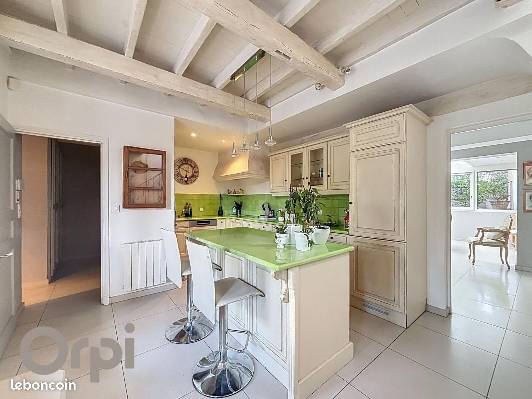 Maison à vendre, 189m², Roquebrune-sur-Argens