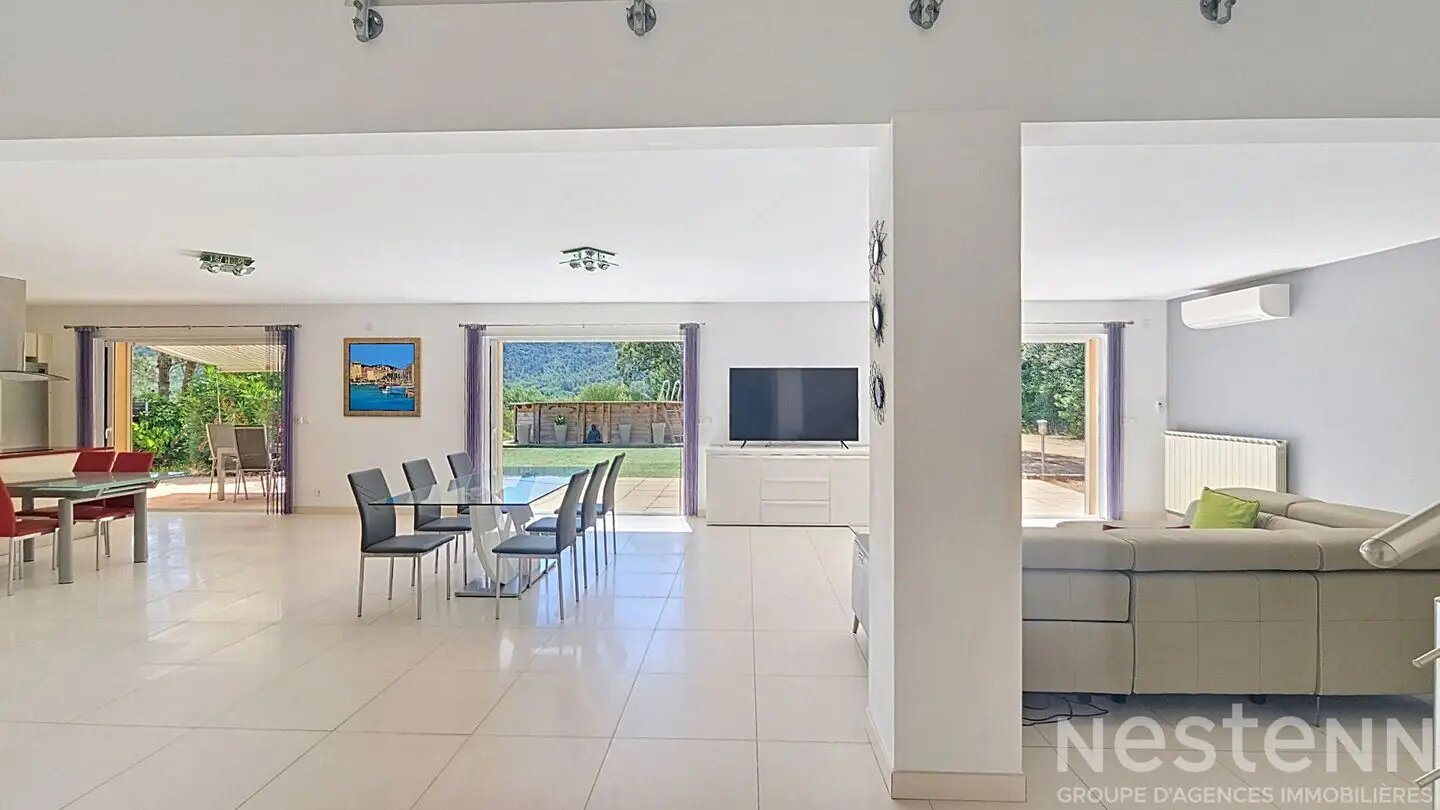 Maison à vendre, 181m², Nans-les-Pins