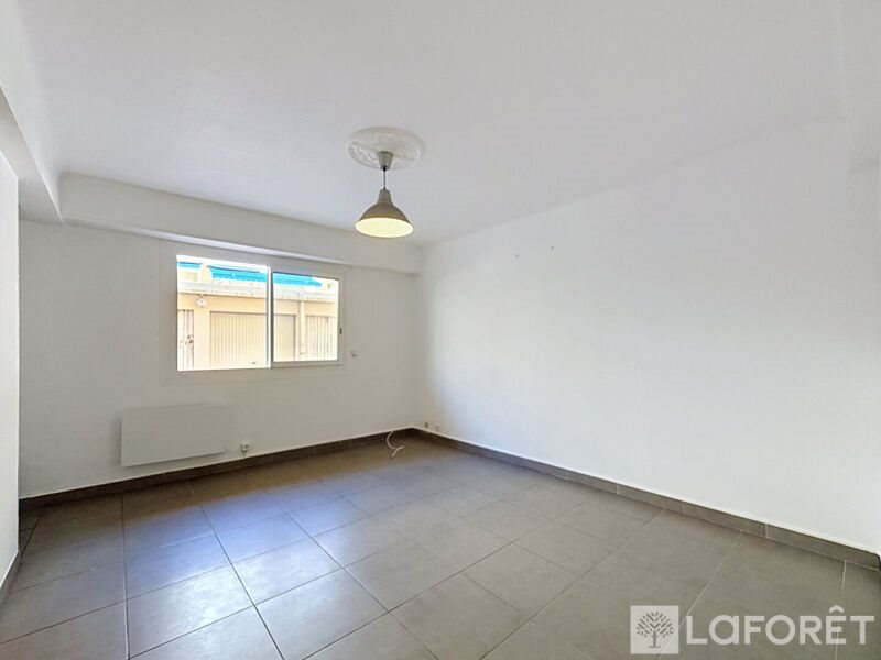 Appartement à louer, 44m², Menton