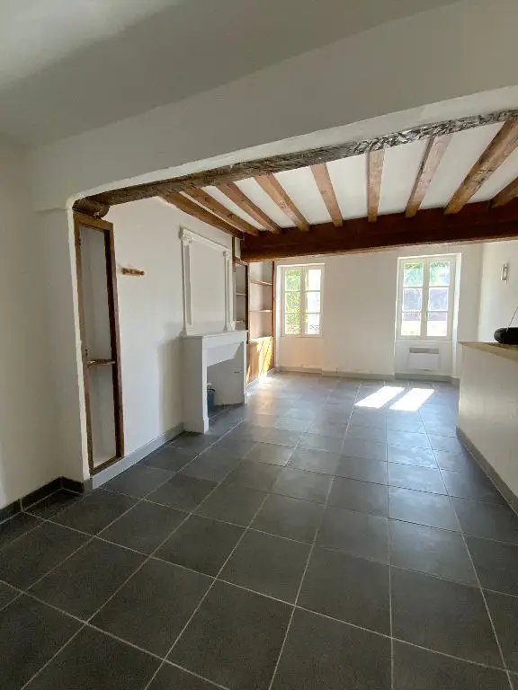 Appartement à louer, 94m², Buxy