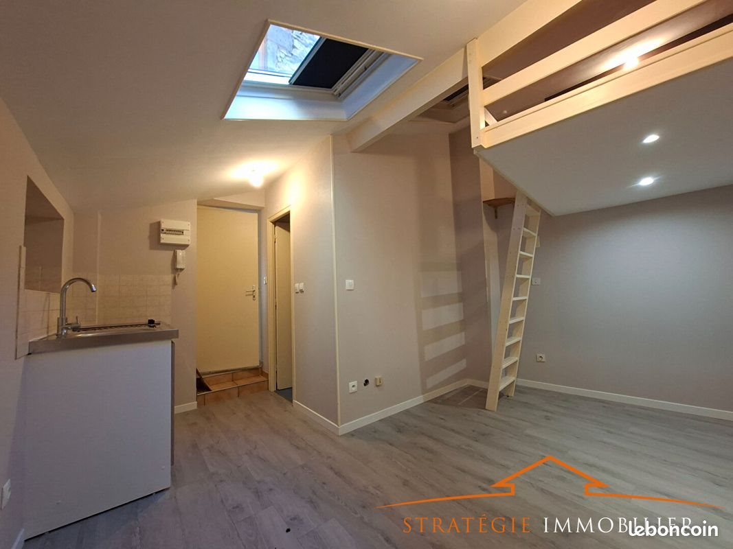 Appartement à louer, 14m², Buxy