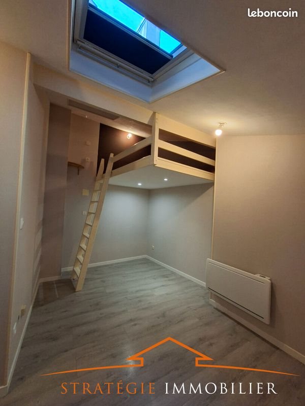 Appartement à louer, 14m², Buxy