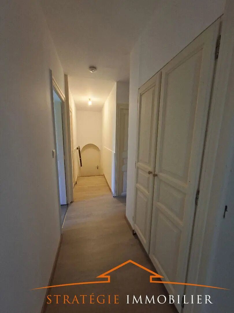 Appartement à louer, 82m², Saint-Gengoux-le-National