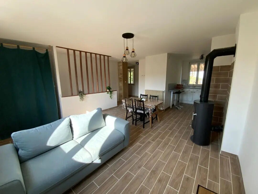 Maison à louer, 76m², Bissey-sous-Cruchaud