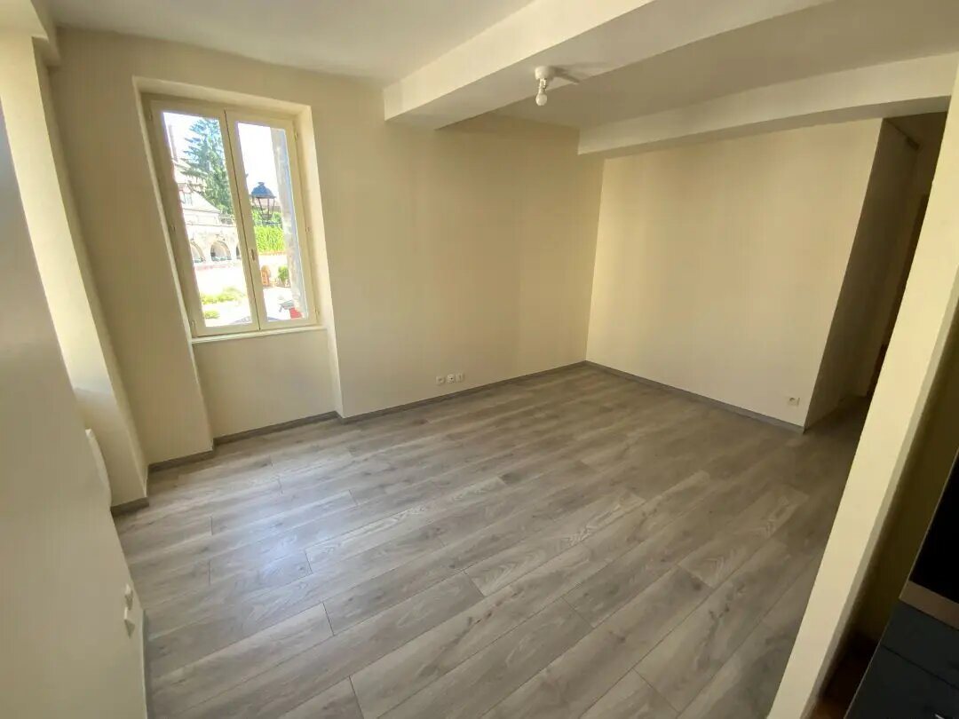 Appartement à louer, 41m², Buxy