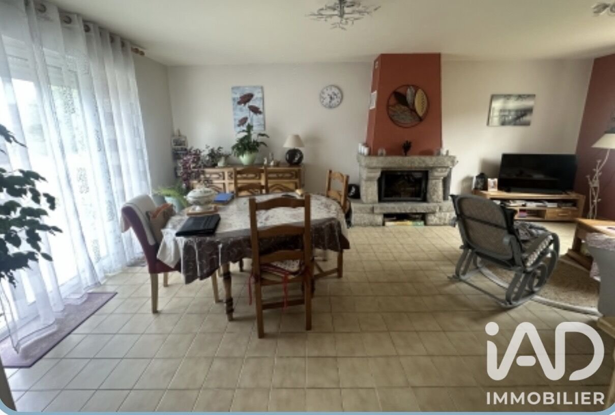 Maison à vendre, 111m², Belle-Isle-en-Terre