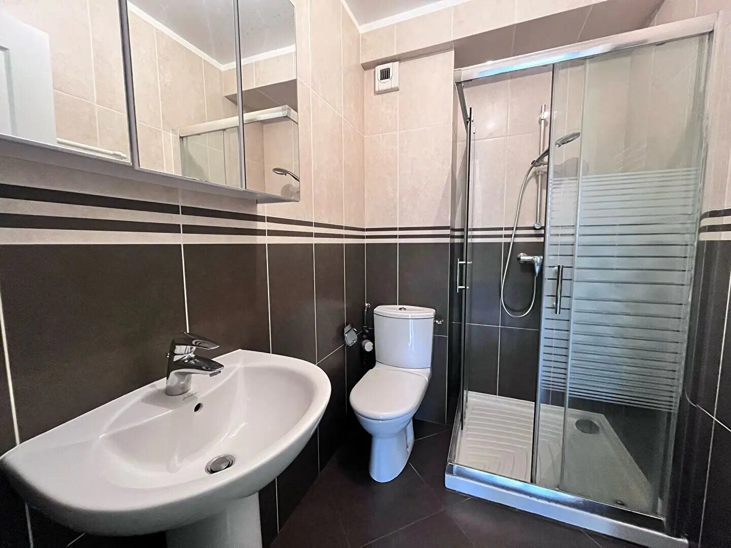 Appartement à louer, 27m², Courbevoie