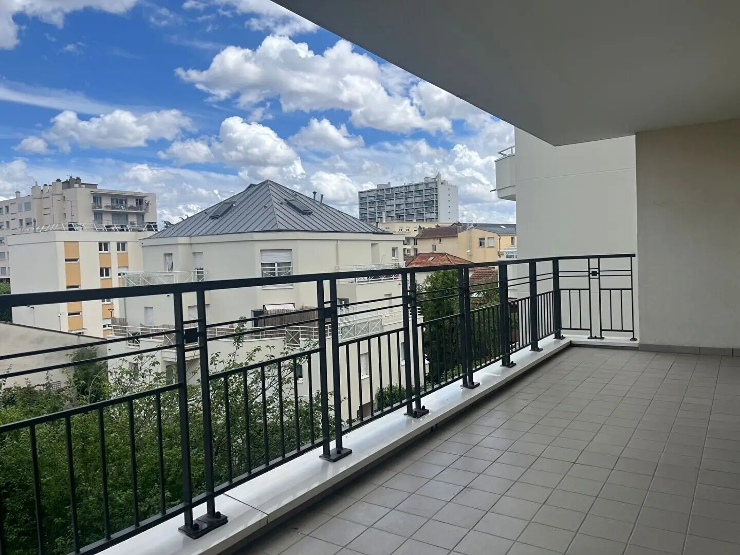 Appartement à louer, 86m², Courbevoie