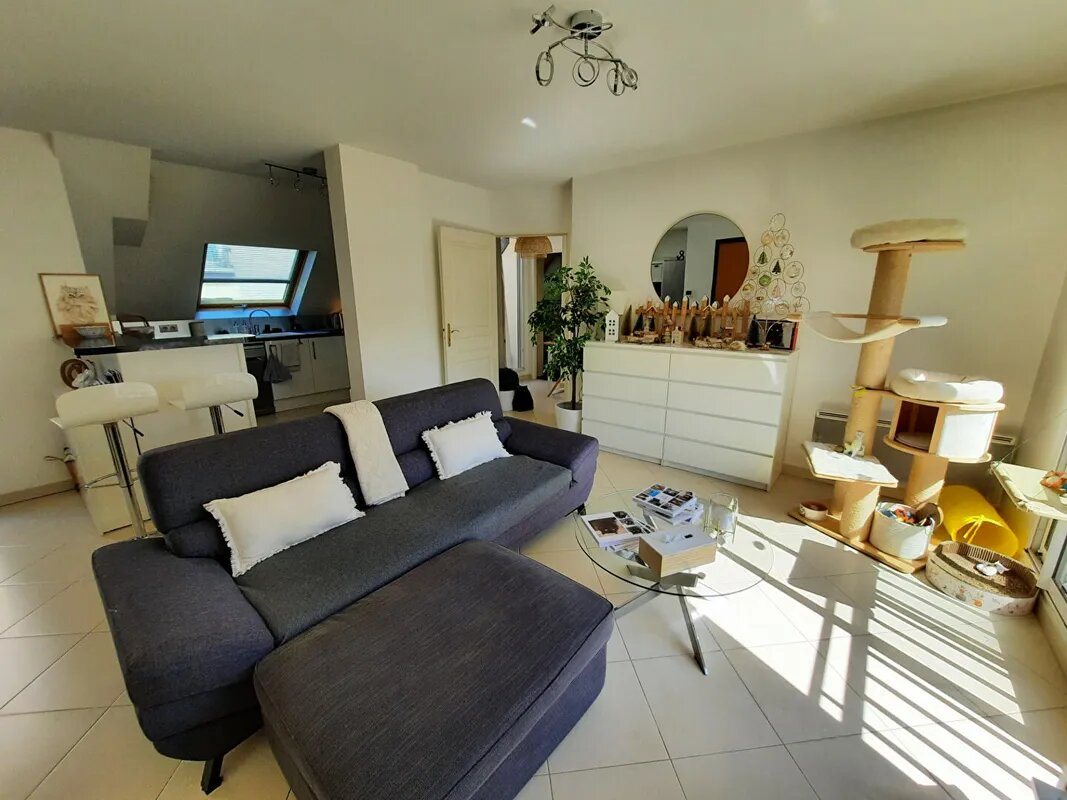 Appartement à louer, 47m², Courbevoie