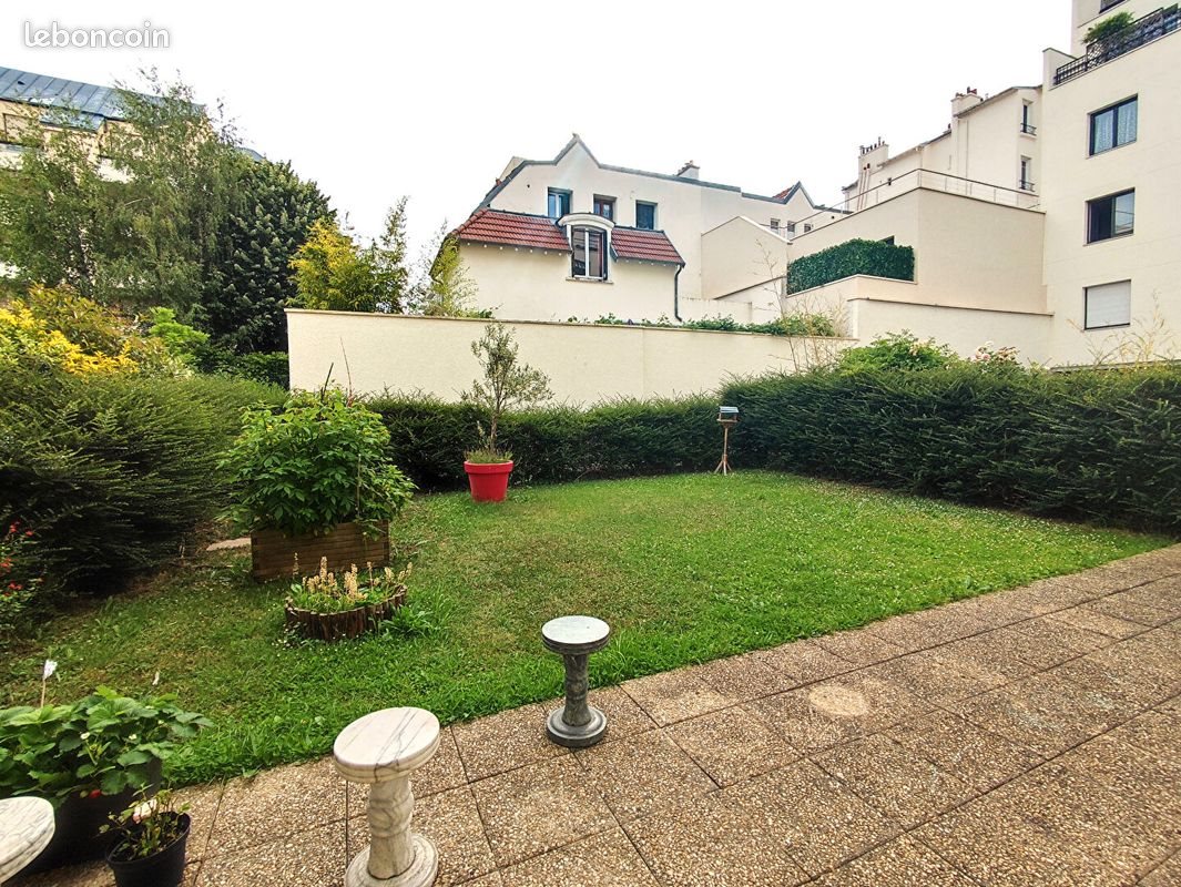 Appartement à louer, 120m², Courbevoie