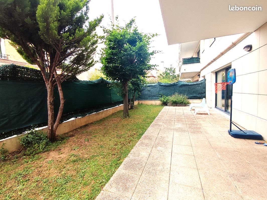 Appartement à louer, 120m², Courbevoie