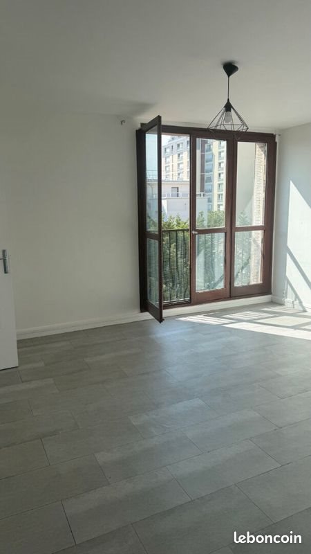 Appartement à louer, 32m², Ivry-sur-Seine