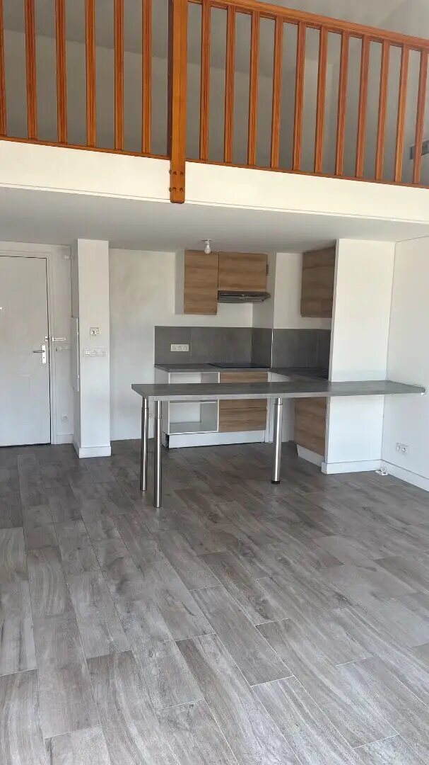 Appartement à louer, 82m², Villemomble