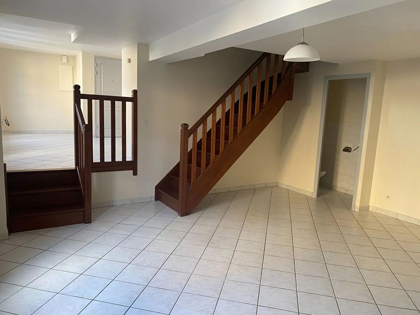 Appartement à louer, 70m², Laroquebrou