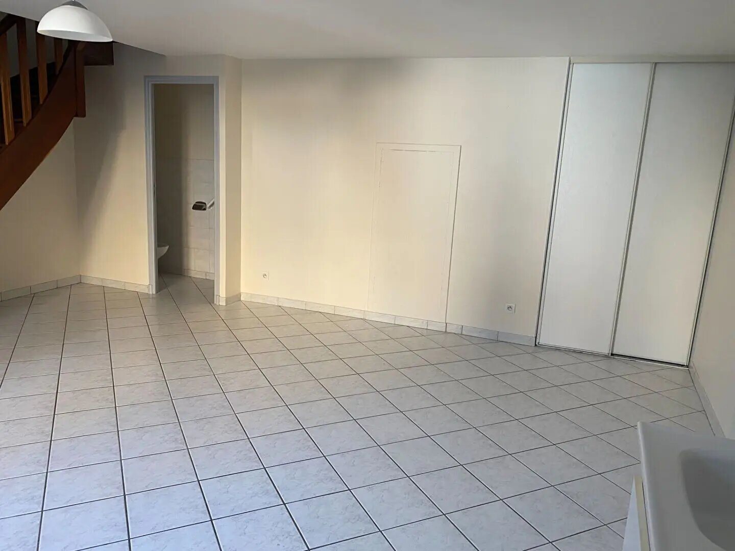 Appartement à louer, 70m², Laroquebrou