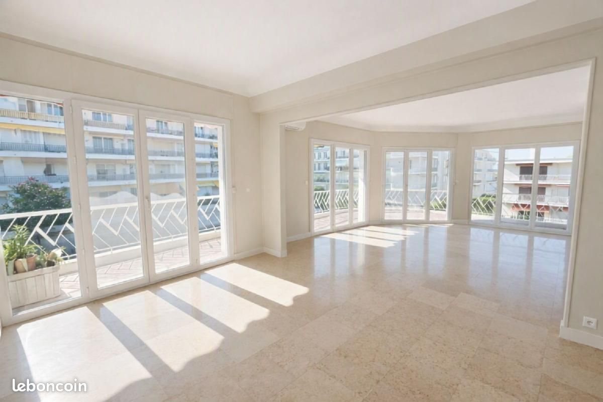 Appartement à louer, 74m², Nice