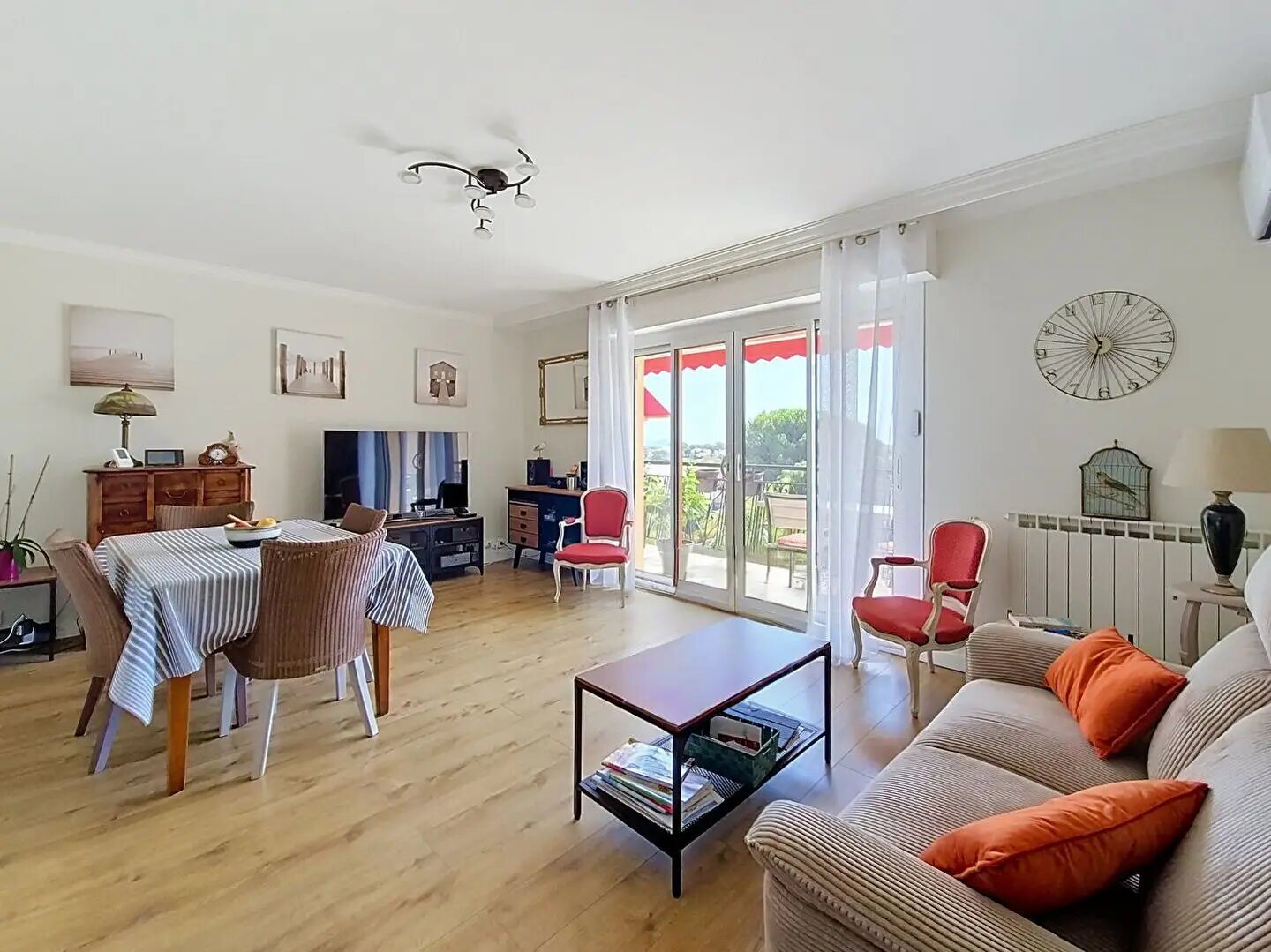 Appartement à vendre, 73m², Fréjus