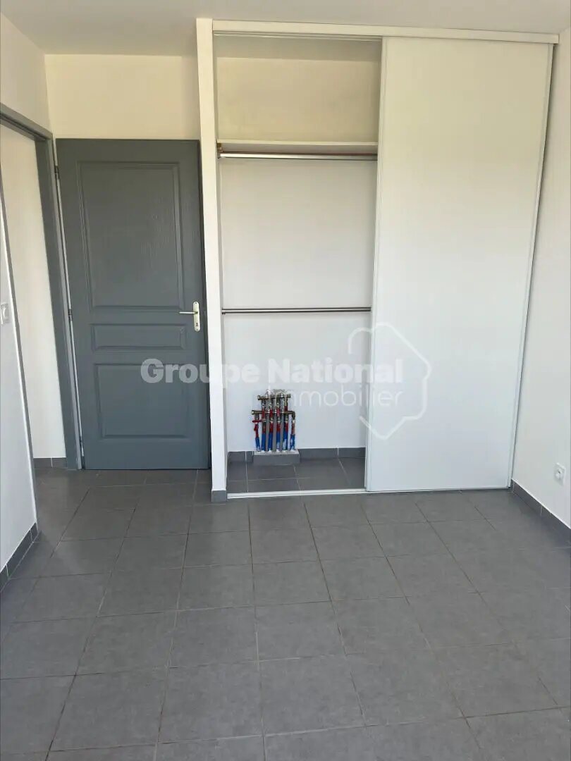 Appartement à louer, 57m², Arles